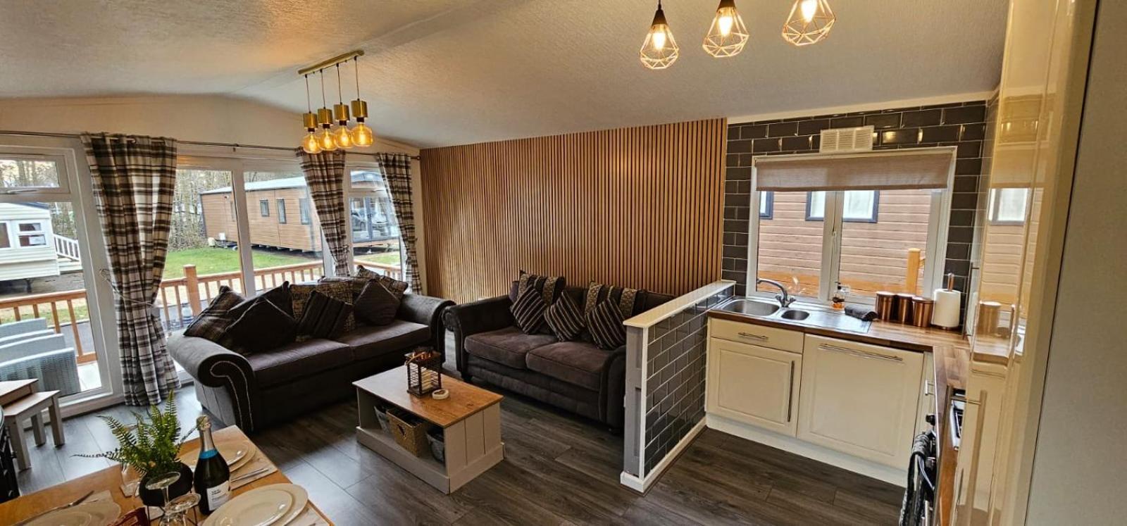 Tranquil Lodge Hot Tub And Free Golf Swarland 외부 사진