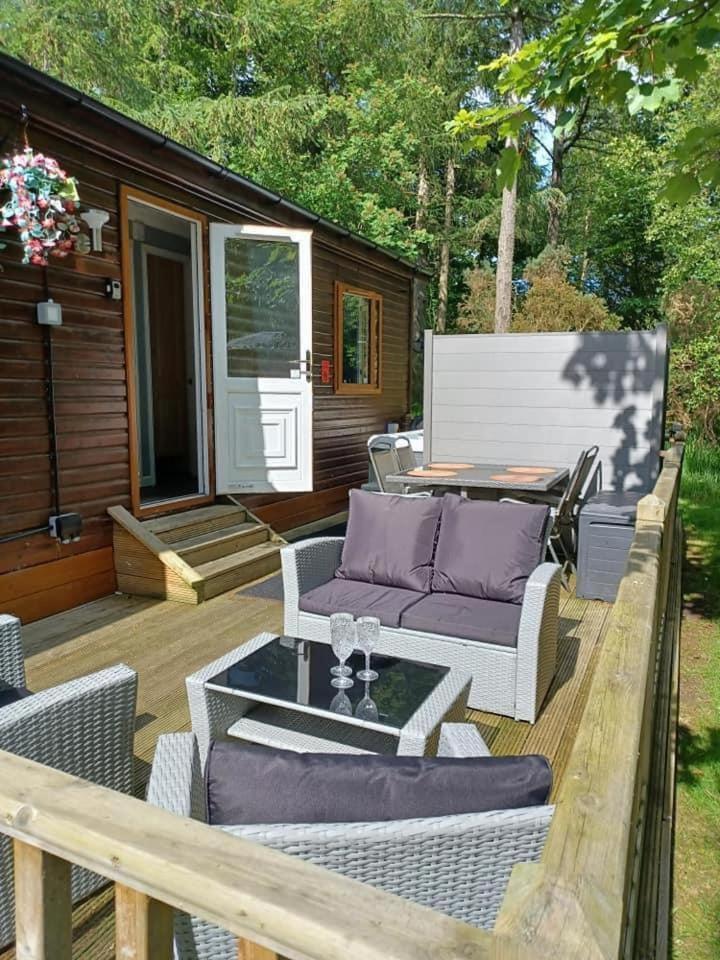 Tranquil Lodge Hot Tub And Free Golf Swarland 외부 사진